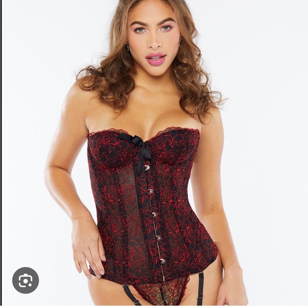 Savage X Fenty Black and Red Corset. Size XS. New